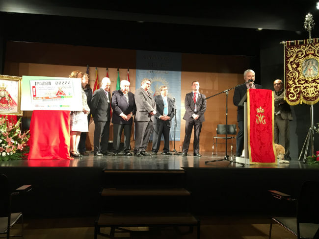 Acte de presentació del cupó al Centro Cultural de Bellvitg once virgen de la cabeza