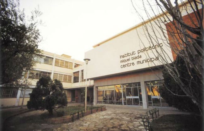 Institut a Mataró on estudia la jove amb discapacitat que pressumptament va patir abusos sexuals institut mataró protocol abusos a menors