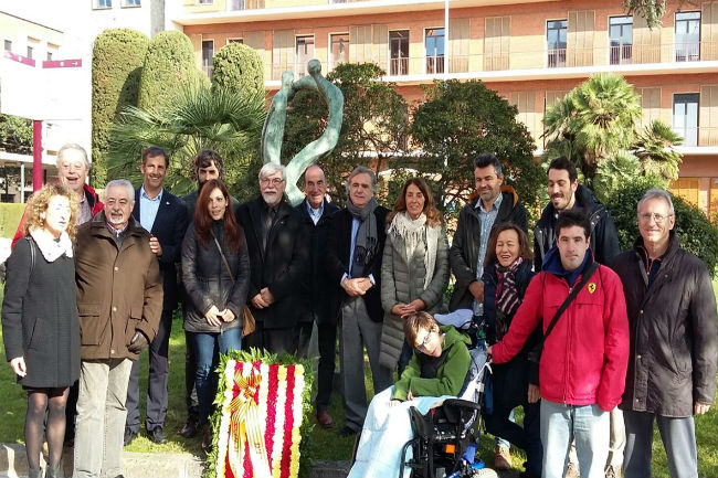 ofrena-floral-monument-superacio-diputacio-barcelona