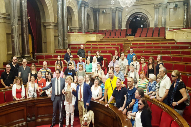 Els visitants van poder accedir a l'Hemicicle trentena afiliats once visita parlament