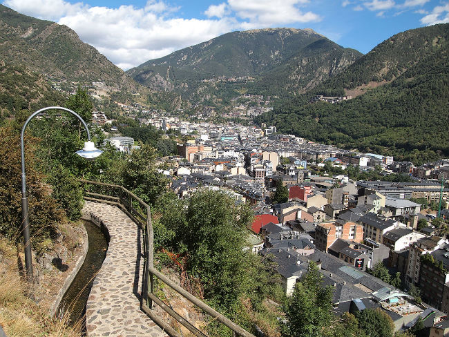La plataforma porta cinc anys fent accessibles les muntanyes andorranes andorra muntanyes accessibles diversitat funcional