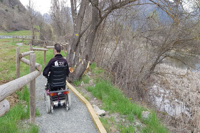 camí adaptat mollera escalarre mobiliat reduida