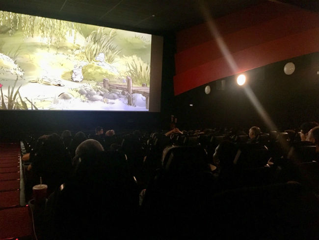 centenar persones sessió cinema especial TEA
