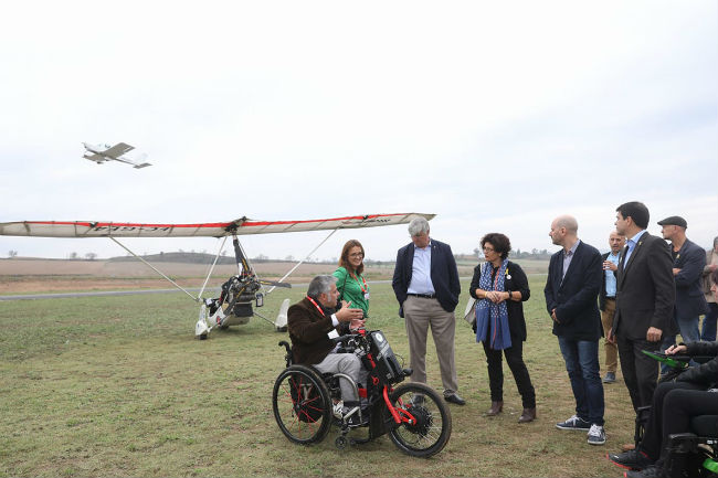 jornada aviació adaptada cel persones discapacitat