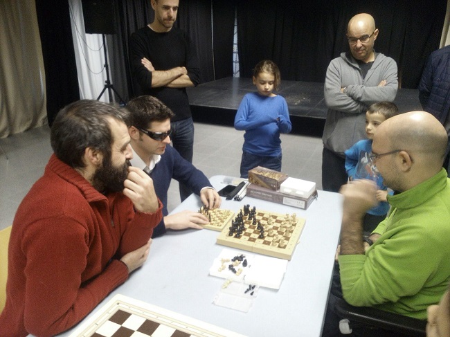 curs escacs solidari girona pesones discapacitat