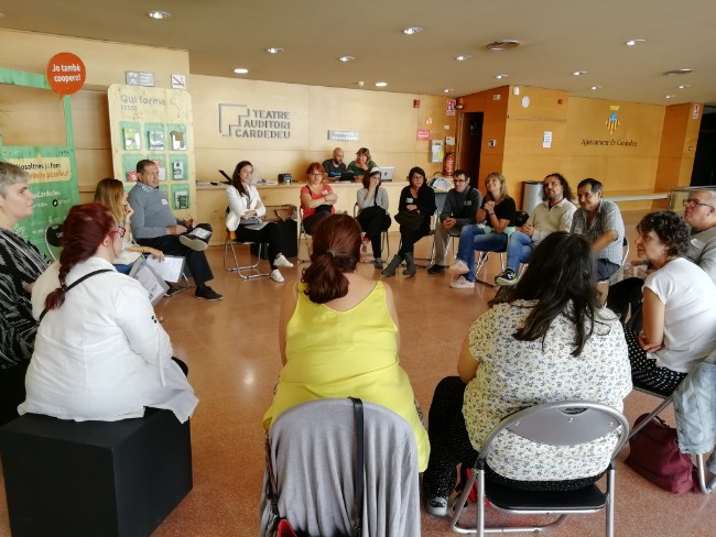 professionals-taula-rodona-jornada-dincat-servei-suport-autonomia