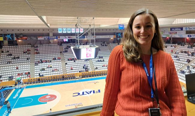 clara vicenç periodista bàsquet audiodescripció