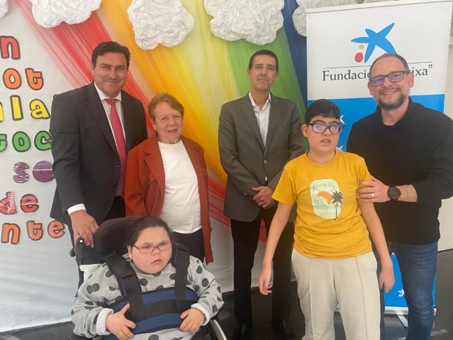 donació la caixa material d'estimulació sensorial i psicomotriu associacio aremi