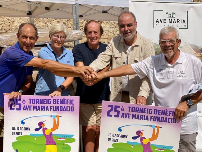 Acte entrega llits elèctrics fundacio ave maria