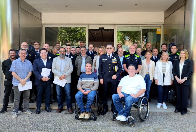 Acte de reconeixement a la policia local mifas