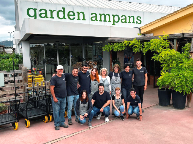 garden ampans