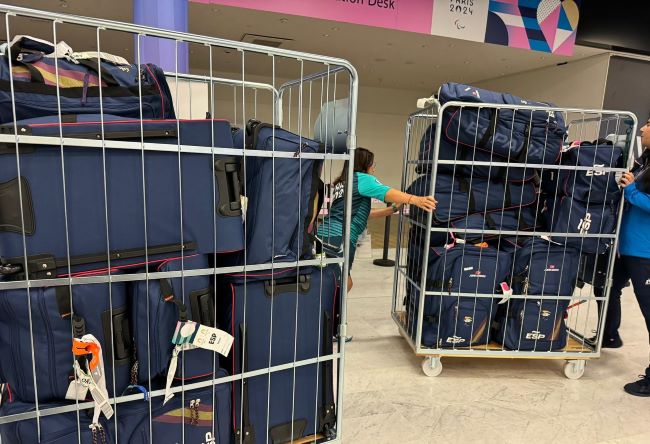 L’equip paralímpic espanyols desplaça 17,8 tones de material per conquerir París 2024