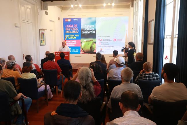 Arrenca la 1a Lliga de Softbol Inclusiu a Catalunya per promoure l'esport per a tothom