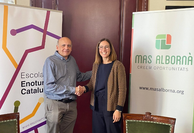 Conveni entre l'Escola d’Enoturisme i Mas Albornà per fomentar la inclusió social i laboral
