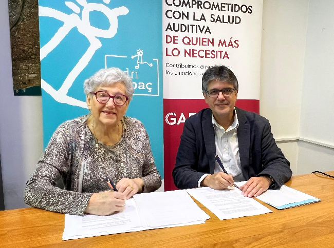 La Fundació Badalona Capaç i GAES uneixen forces per millorar la qualitat de vida del col·lectiu amb discapacitat intel·lectual i auditiva