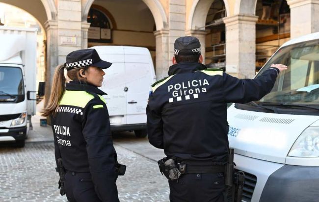 Girona incrementa un 55% les multes per infraccions que dificulten l'accessibilitat a la via pública