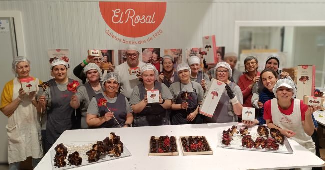 El Rosal preveu vendre 30.000 roses de galeta i xocolata aquest Sant Jordi, un nou rècord