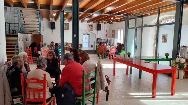 El Club Social Xamba participa al projecte de Biblioteca Humana del districte 6 de Sabadell