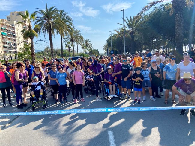 La 10a Caminada de l’Escola Arboç uneix un miler de persones per la inclusió a Mataró