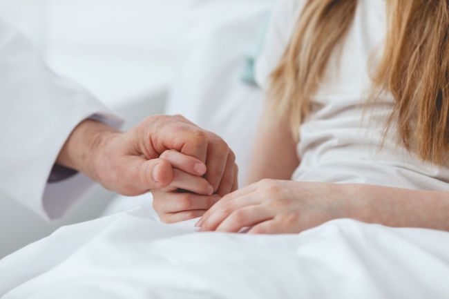 Sanitat aprova la financiació del primer tractament dirigit a una causà genètica de l’ELA