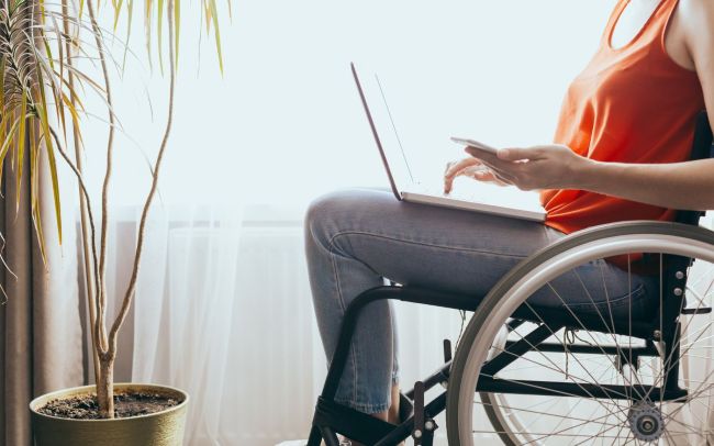 Hisenda proposa millores fiscals per a persones amb discapacitat: equiparació de graus i ampliació de supòsits