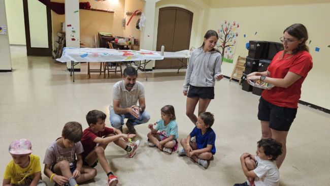 La Diputació de Lleida visita un casal rural d’estiu per a nens i nenes amb necessitats especials