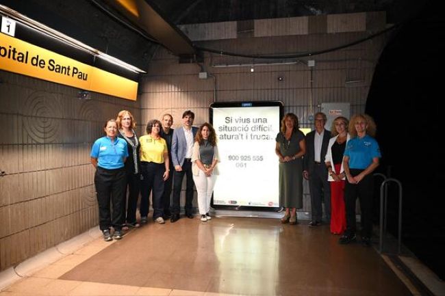 TMB llança una iniciativa pionera per prevenir el suïcidi a les estacions de metro de Barcelona
