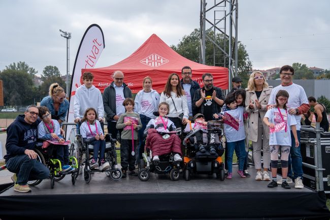 Vic consolida la seva aposta per l’esport inclusiu amb la cinquena edició de la Cursa Infantil i Juvenil Adaptada