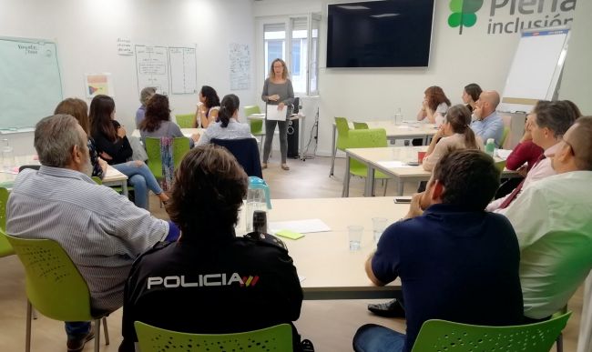 La UNED i Plena Inclusión llancen un curs universitari de postgrau per formar facilitadors judicials