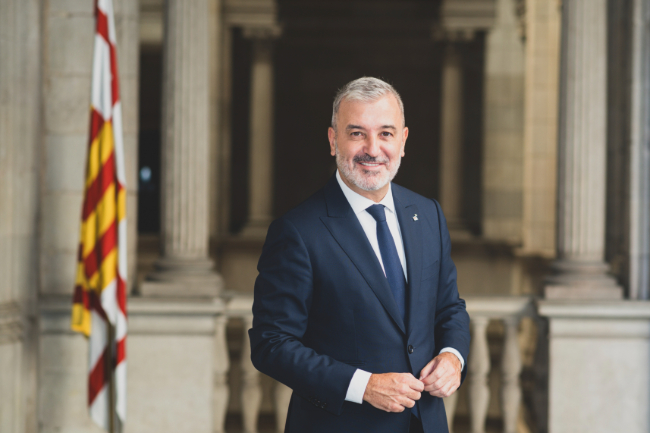 Títular:L’Ajuntament de Barcelona, durant aquest mandat, està redefinint i donant un impuls als serveis municipals que vetllen per l’accessibilitat sota el paraigua de la nova Oficina Tècnica d’Accessibilitat Universal.