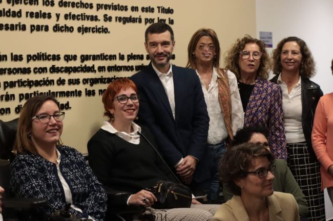 El Govern espanyol aprova el primer pla d’acció per protegir els drets de les dones i nenes amb discapacitat