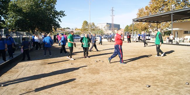 La Lliga Catalana de petanca inclusiva arrenca amb una xifra rècord de participació