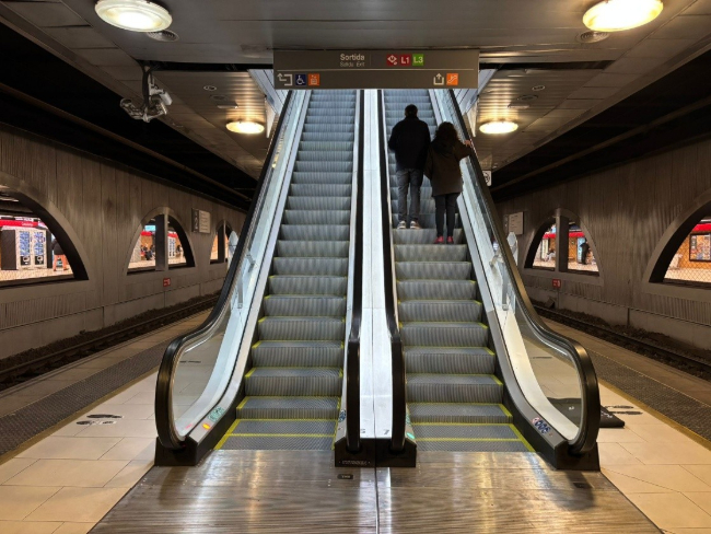 Renfe reactiva dues escales mecàniques a Plaça de Catalunya i compleix el termini de l'actuació integral