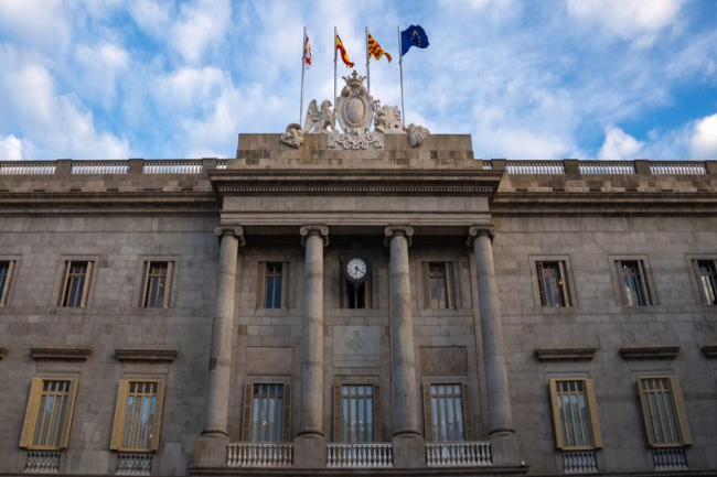 Barcelona condecora amb la Medalla d’Or al Mèrit Cívic a la federació COCEMFE