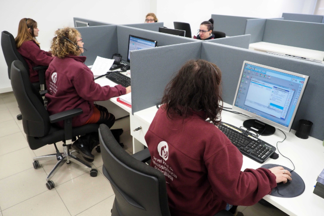 La Diputació de Girona impulsa la digitalització total i el suport emocional en el nou Servei Local de Teleassistència