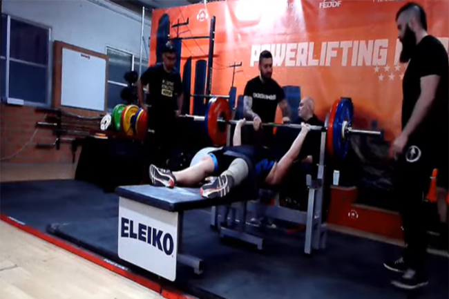 Montse Alcoba estableix un nou rècord d'Espanya de powerlifting en aixecar 116 quilos
