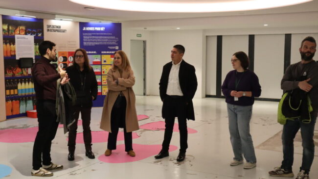 Fundesplai i Esperança en línia activen un xat de WhatsApp per atendre el malestar emocional dels adolescents