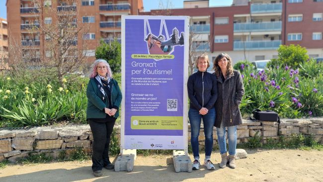 Tàrrega es bolca amb l’autisme a través d'una "gronxada" gegant popular per recaptar fons