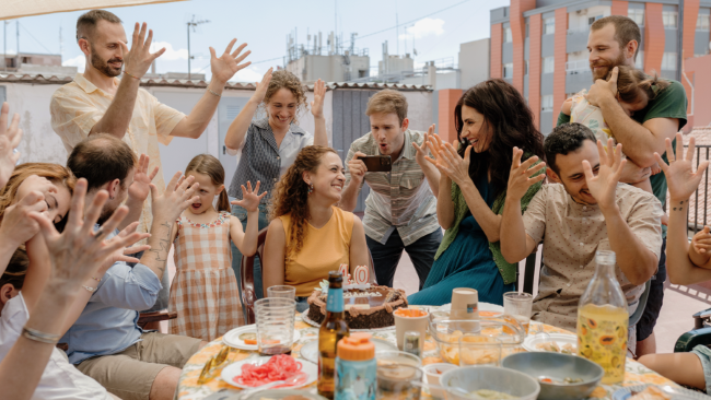 L’èxit de 'Sorda' impulsa la reclamació d’un accés real i estructural a la cultura per a les persones sordes