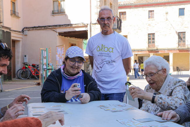 L’Associació Alba impulsa la convivència intergeneracional a Verdú amb la IV jornada del joc Bòlit