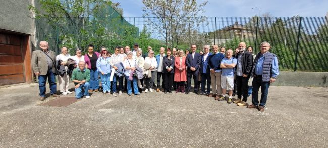 La CNSE llança una guia pionera per garantir el bon tracte i els drets de la gent gran sorda