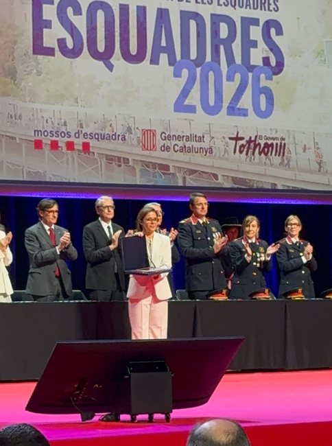 Els Mossos distingeixen Down Catalunya amb la placa del Dia de les Esquadres per la seva aliança amb la seguretat inclusiva