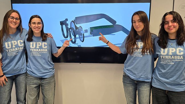 Quatre estudiants de la UPC porten a Houston un projecte d’ulleres intel·ligents per combatre el Parkinson
