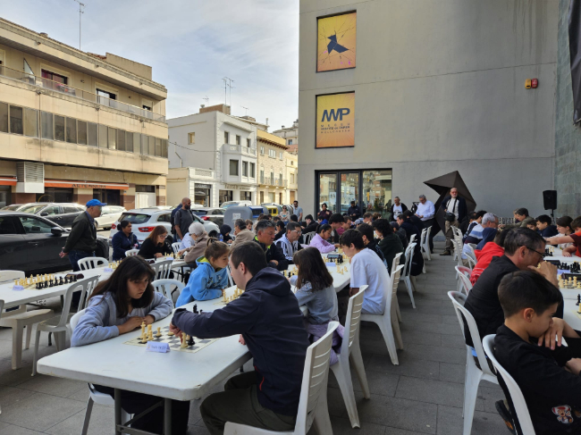 L'èxit de la jornada «Enroca’t Sense Barreres» consolida els escacs com a motor d'inclusió a Mollerussa