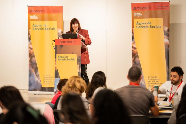 L’Ajuntament de Barcelona posa en marxa l’Àgora de Serveis Socials, un procés participatiu pioner amb persones ateses