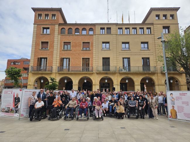 L'ACUDAM culmina a Mollerussa el recorregut de l'exposició commemorativa dels seus 50 anys de trajectòria