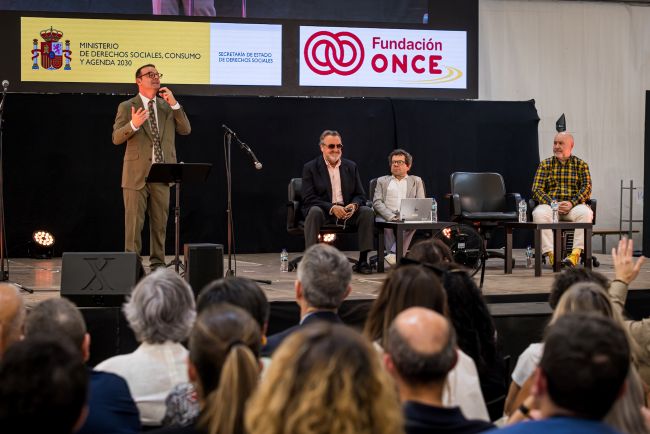 Més de 2.500 persones sordes es reuneixen a Madrid per celebrar el 90è aniversari de la CNSE i reivindicar els seus drets