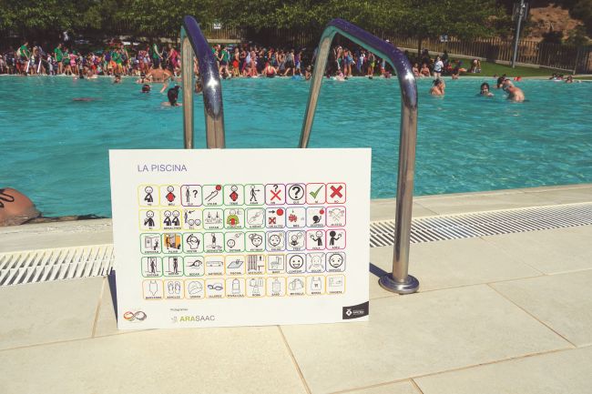 Sant Boi obre la piscina de la Muntanyeta als infants amb neurodivergències