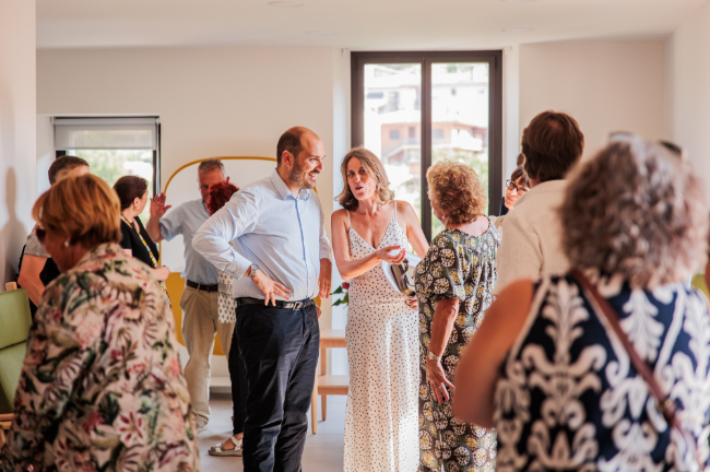El conseller Dalmau inaugura el nou centre per a gent gran i prevenció de la dependència a Santa Pau