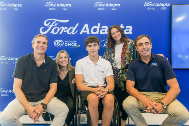 Ford Adapta presenta a Catalunya el primer vehicle adaptat que incorpora el sistema de conducció sense mans BlueCruise
